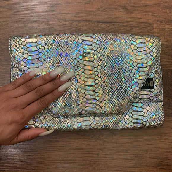 Hologram Python Clutch - Picture 2 of 5